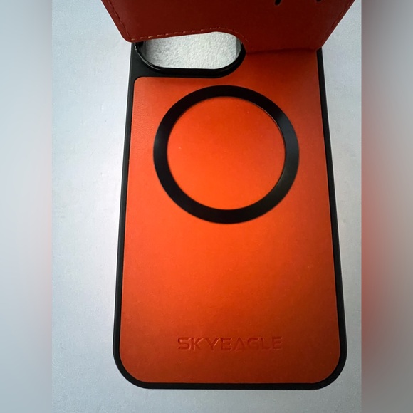 SkyEagle Compatible Magsafe 2 in 1 Semi-Detachable iPhone 15 Pro Max Orange Case - Picture 5 of 16